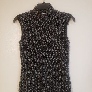 Black sleevless blouse